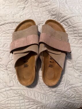 Birkenstock - Comfort Suede Slide Sandals in Blush Taupe